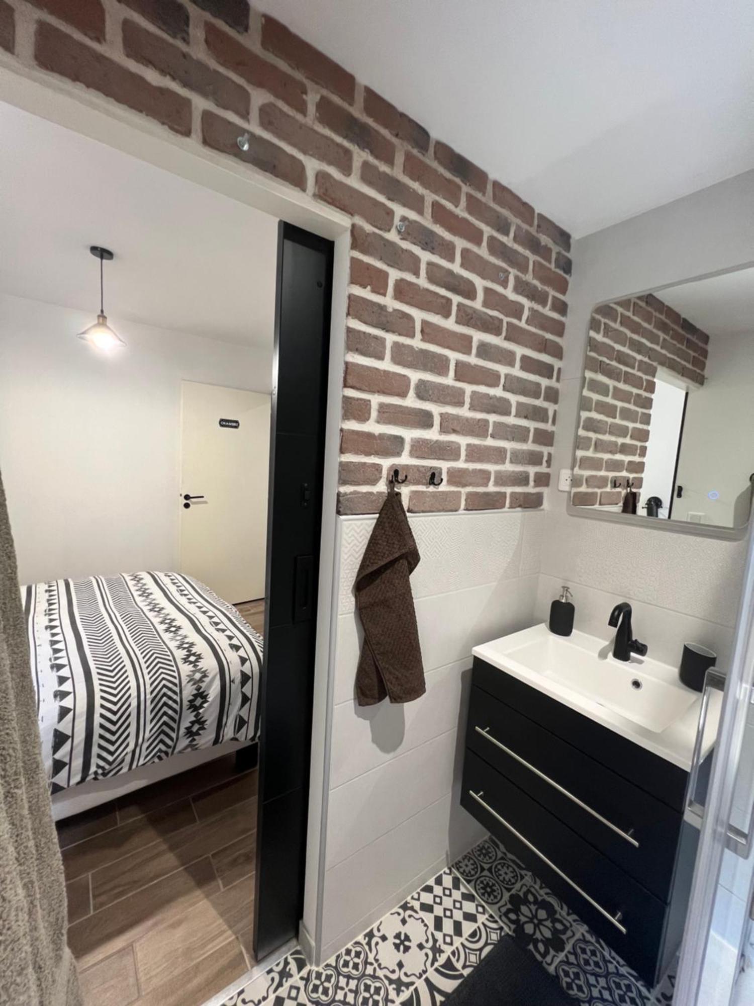 L'Atelier Apartment Crest Luaran gambar