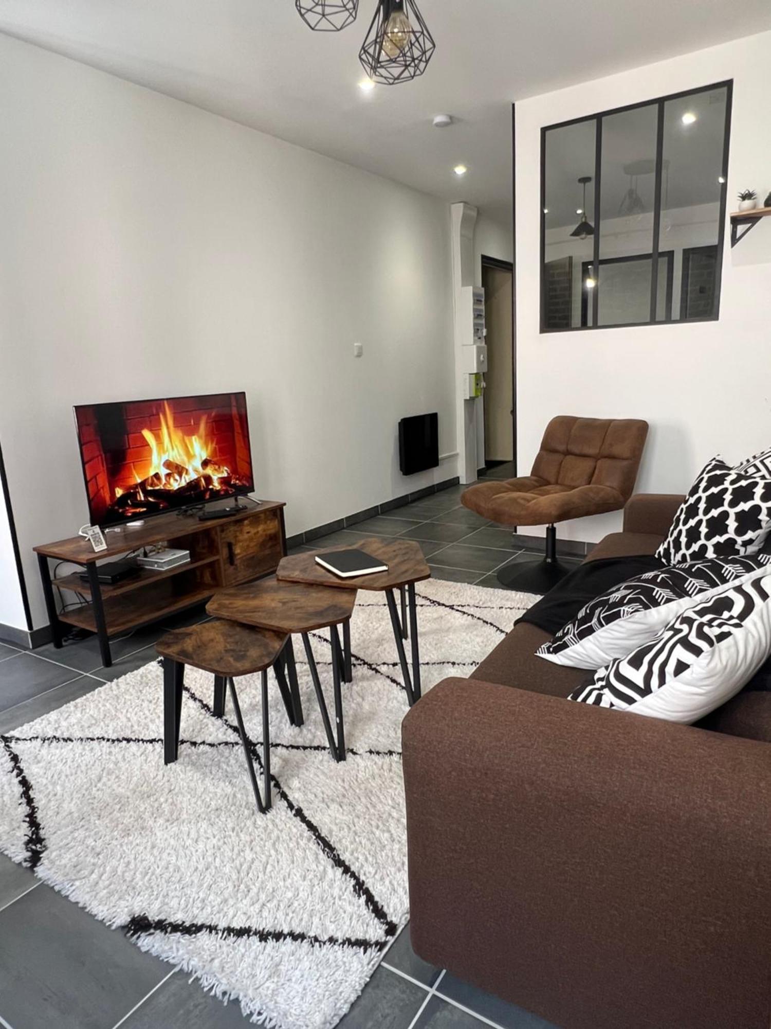 L'Atelier Apartment Crest Luaran gambar